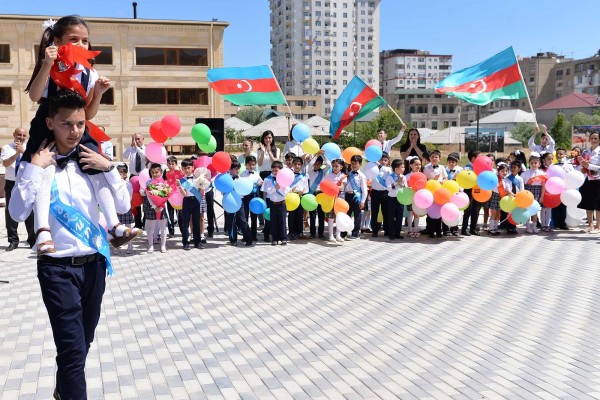 "Son zəng" keçirilməyəcək? - Nazirlikdən cavab