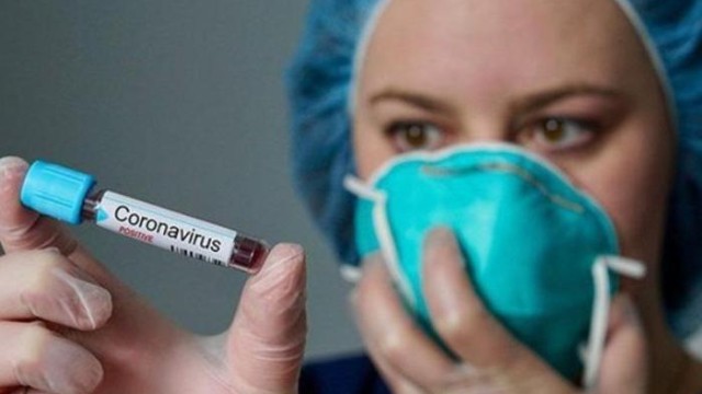 Təyyarəyə koronavirus testi neqativ çıxanlar buraxılacaq 