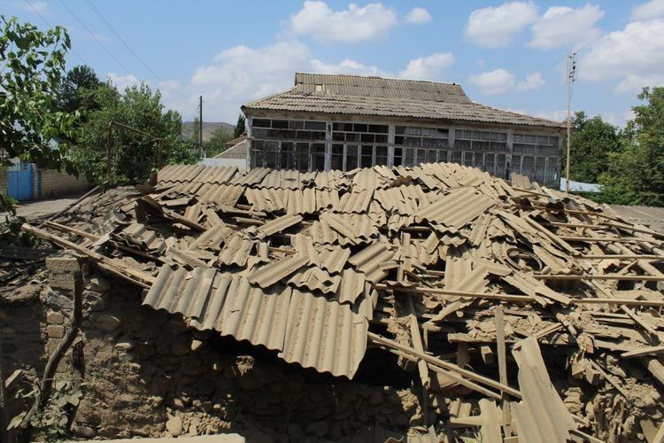 Döyüşlər nəticəsində Tovuza dəymiş ziyan qiymətləndirilir - FOTOLAR