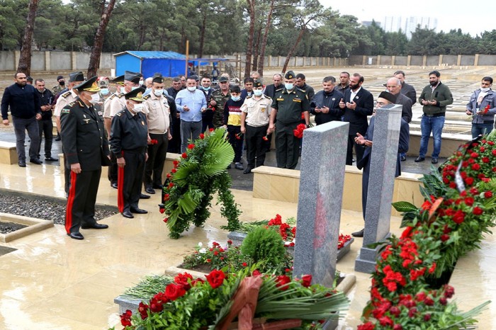 Tovuz döyüşlərində şəhid olan hərbçilər anıldı - FOTOLAR