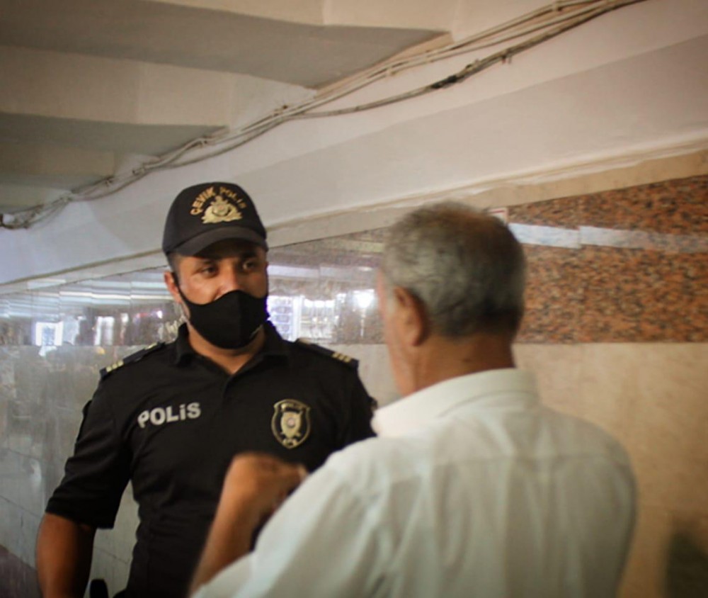 Polis karantin rejim qaydalarının təmin olunması ilə bağlı fəal iş aparır - FOTO