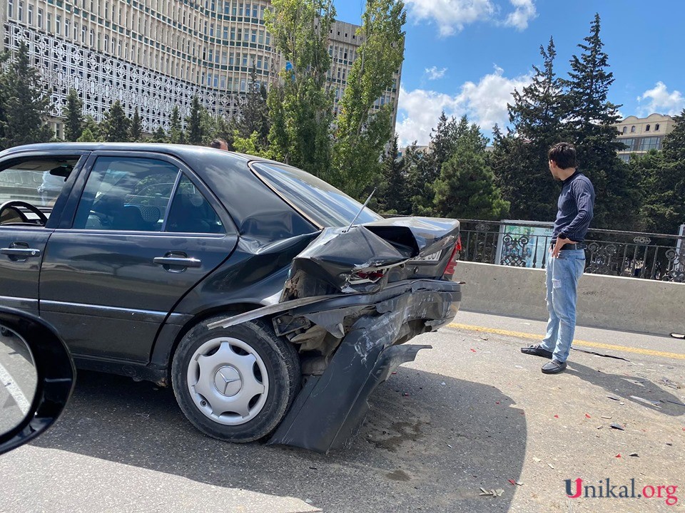 Bakıda zəncirvari qəza tıxaca səbəb oldu - FOTO