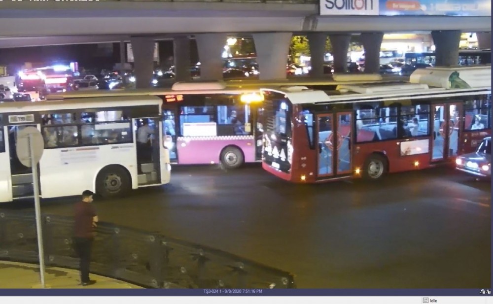 Bakıda avtobuslar üçün xüsusi hərəkət zolaqları olsa, sıxlıq azalar - FOTOLAR