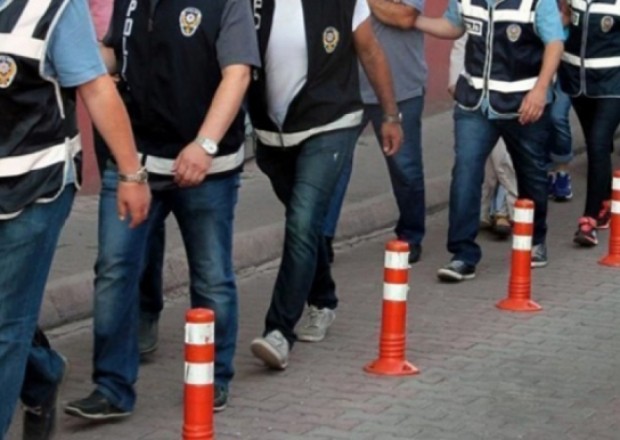 Türkiyədə 44 hərbçi saxlanıldı 