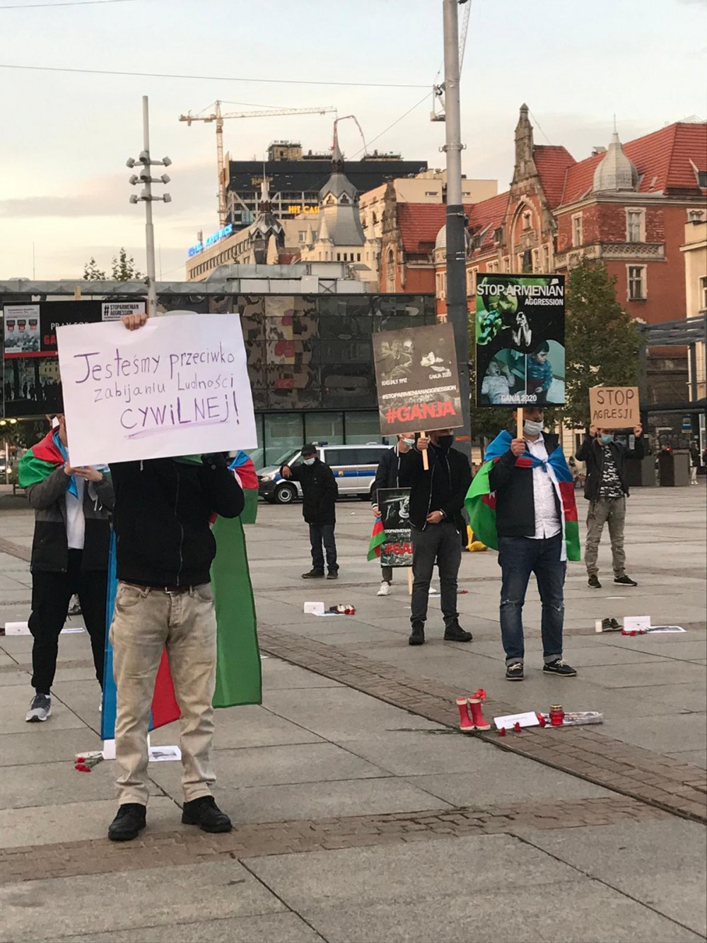 Polşada ermənilər azərbaycanlılara atəş açdı - FOTO