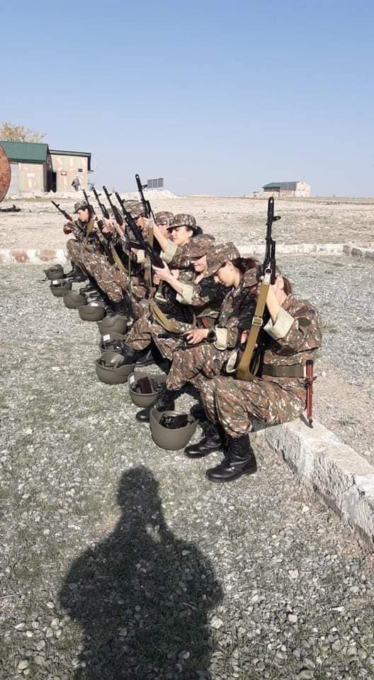 Ermənistan Azərbaycan əsgərlərinin üstünə ilk qadın tağımını göndərir - FOTO 