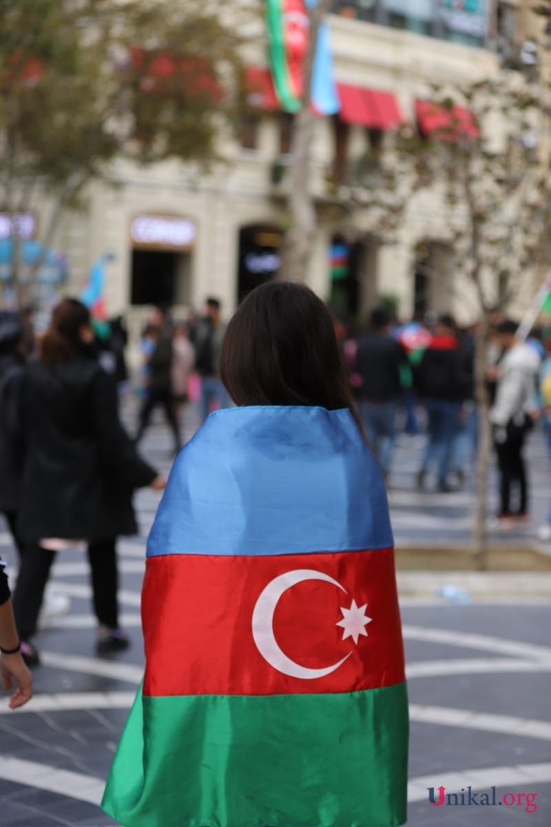 Qələbə sevincini yaşayan Bakı sakinləri - FOTOLAR