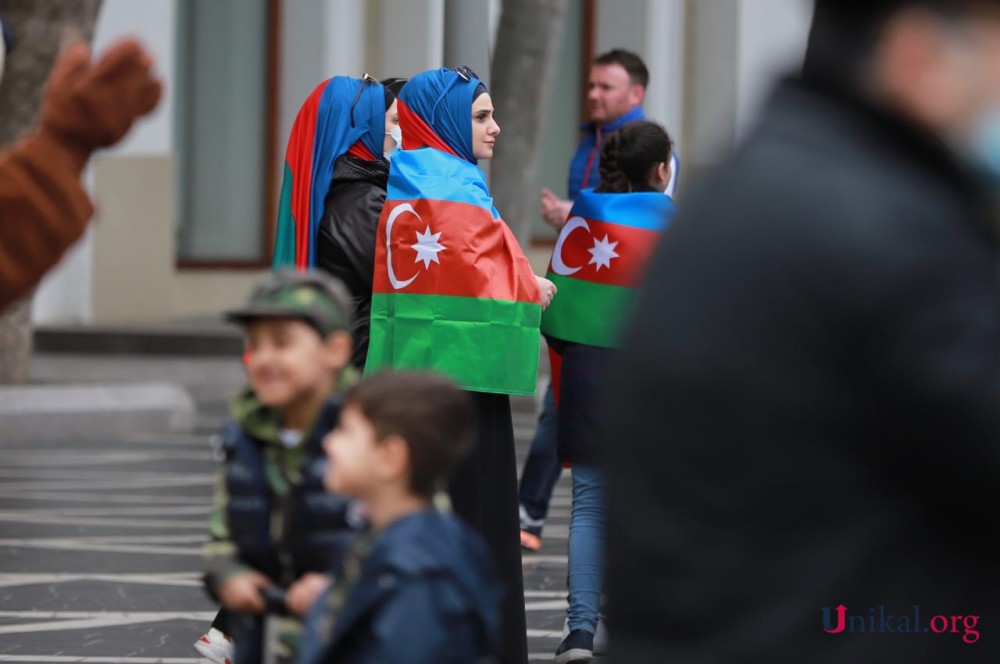 Qələbə sevincini yaşayan Bakı sakinləri - FOTOLAR