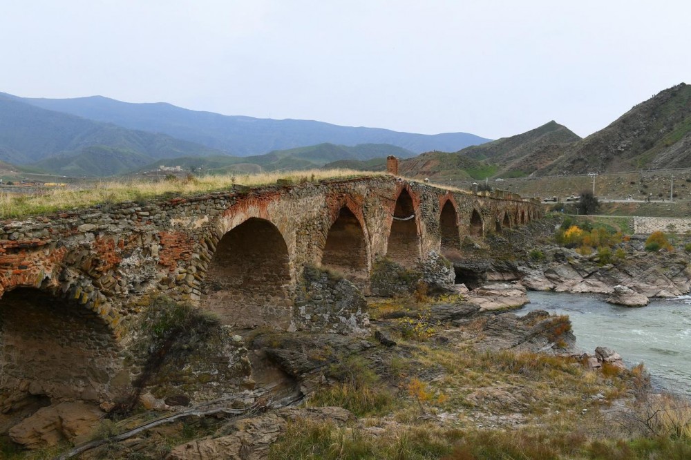 İlham Əliyevlə Mehriban Əliyevanın Füzuli və Cəbrayıl səfərindən FOTOLAR