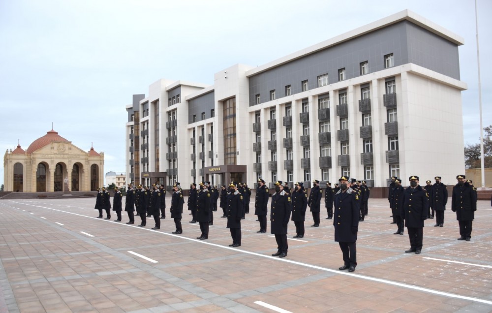 Nazir Polis Akademiyasının rəisini kollektivə təqdim etdi - FOTO