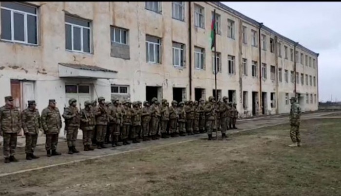 Ağdamın Gülablı kəndində Azərbaycan bayrağı qaldırıldı - FOTO