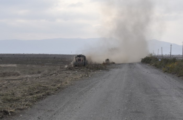 Ağdama gedən yol minalardan təmizlənir - FOTO