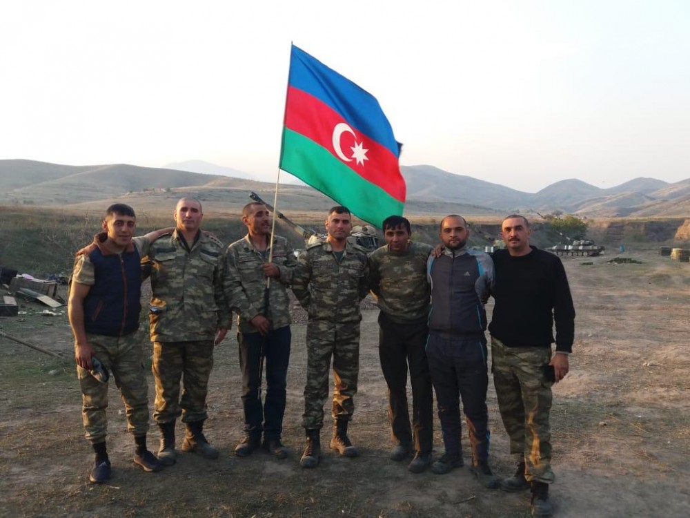 II Qarabağ döyüşçüsü yeni doğulan övladı ilə ilk dəfə görüşdü - FOTO