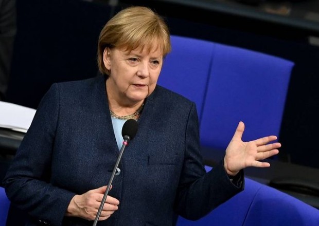 "Almaniya 40 min əfqan qaçqını qəbul etməyə hazırdır" - Merkel