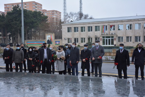 20 Yanvar şəhidlərinin ailələri ilə görüş keçirildi - FOTOLAR