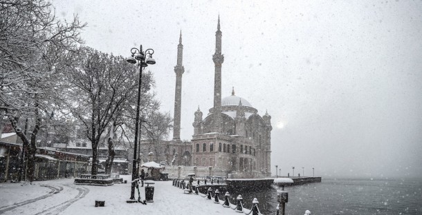 İstanbula qar yağdı, maraqlı mənzərələr ortaya çıxdı - FOTOLAR