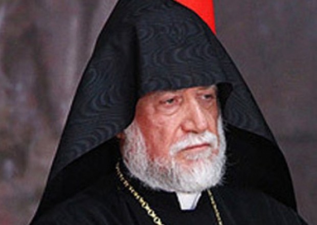 “Ermənistan uçurumun kənarındadır” - Erməni katolikos