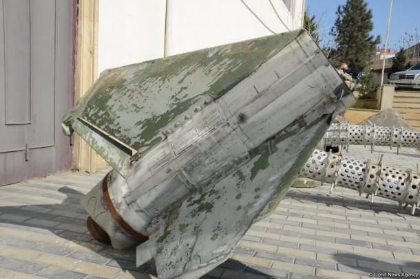 Bakıda “İskəndər” raketlərinin qalıqları nümayiş etdirilir - FOTOLAR