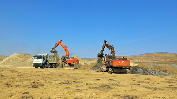 Abşeronda palçıq vulkanlarına yeni yol çəkilir - FOTO