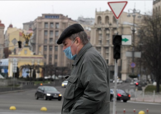 Ukraynada bir gündə 7930 nəfər virusa yoluxdu 