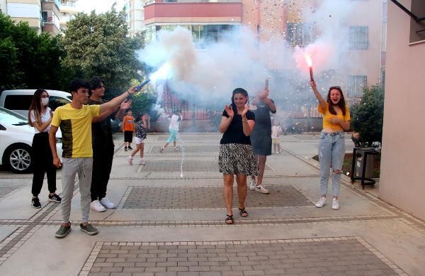 Ərindən boşanan qadın sevincini  belə qeyd etdi - FOTO