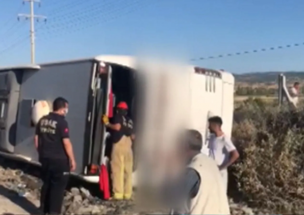 Türkiyədə avtobus qəzası: 30 yaralı
