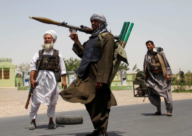 “Taliban” iki hava limanını ələ keçirdi