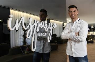 Ronaldo yeni klinika açdı - FOTO