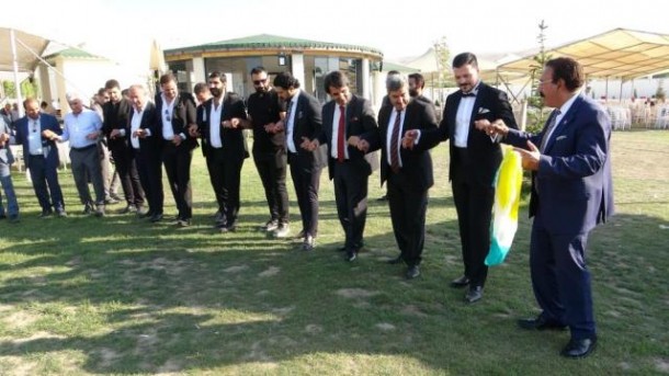 Toya külli miqdarda pul YAZILDI - FOTO