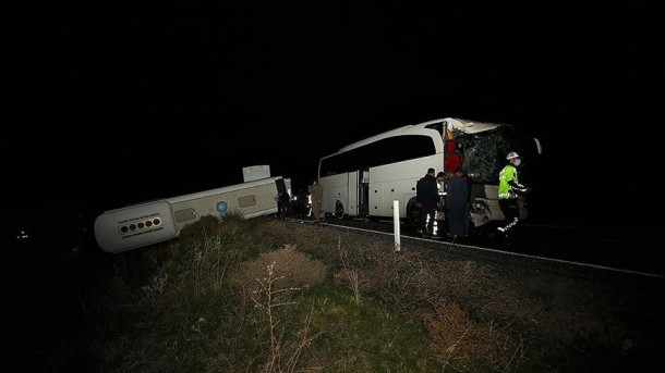 Türkiyədə iki avtobus qəzaya uğrayıb, 40-dan çox yaralı var - FOTO