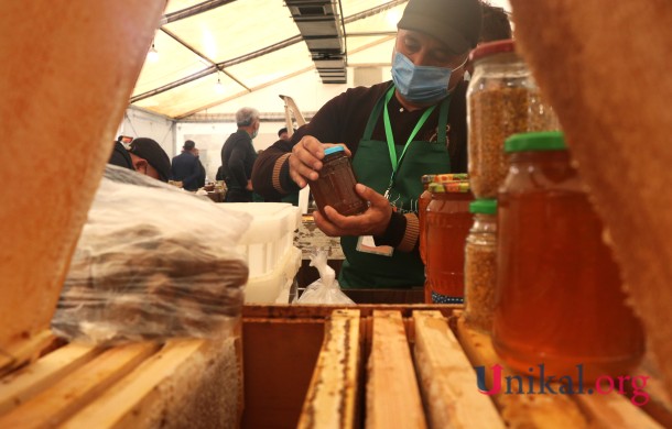 Bakıda keçirilən bal yarmarkasından FOTOLAR