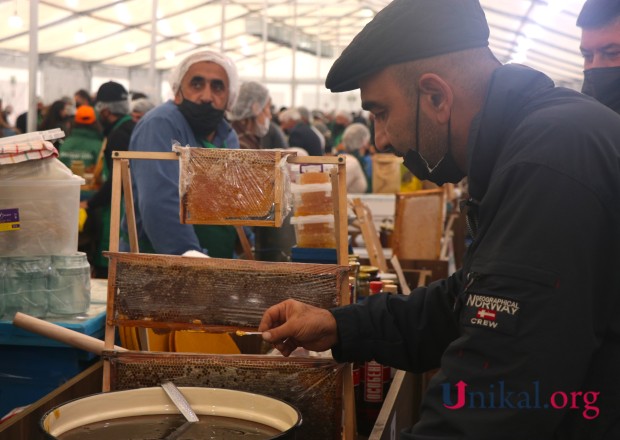 Bakıda keçirilən bal yarmarkasından FOTOLAR