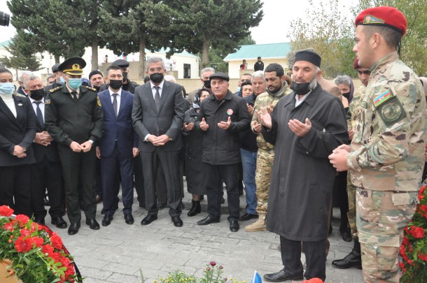 Lökbatanda Vətən müharibəsinin şəhidləri anıldı - FOTOLAR