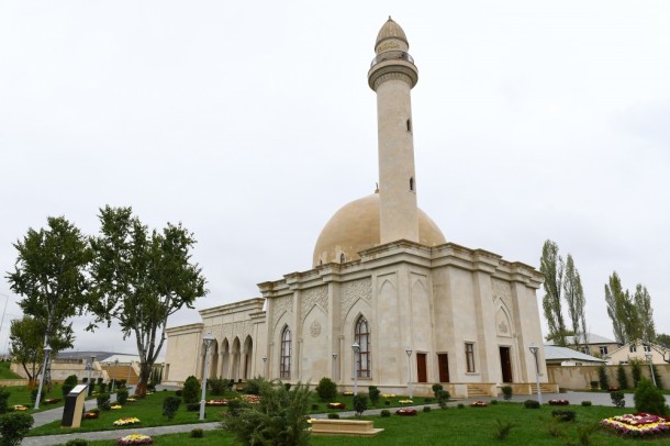 Şamaxıdakı Pirsaat Baba ziyarətgah-məscid kompleksinin açılışı olub - FOTO