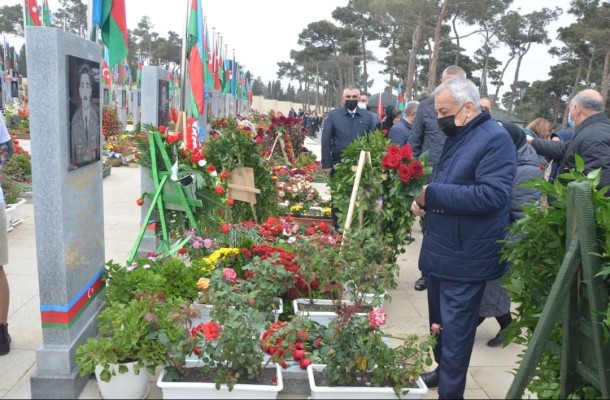 Bakıda Vətən Müharibəsi şəhidinin anım mərasimi keçirildi - FOTOLAR