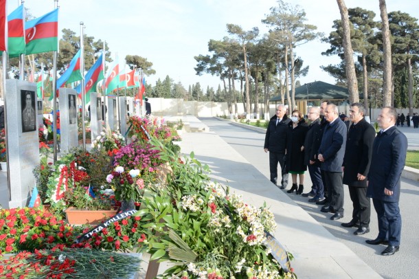 UNEC-də Zəfər Gününə həsr olunan beynəlxalq tədbir keçirildi - FOTOLAR