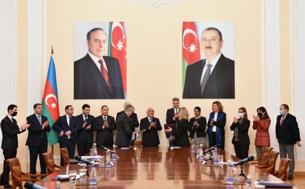 Azərbaycan Dünya Bankı ilə saziş imzaladı - FOTO