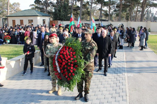 Ülvi Quliyev şəhidin ildönümündə iştirak edib - FOTOLAR