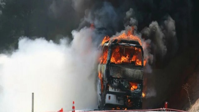 Bolqarıstanda avtobus qəzası: 46 nəfər yanaraq ÖLDÜ