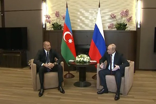 İlham Əliyev və Putin arasında ikitərəfli görüş başladı - VİDEO