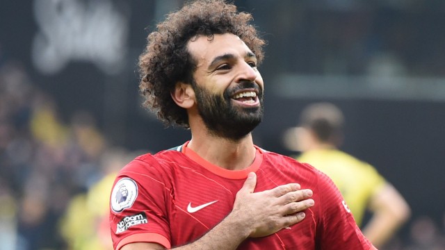 Salah İngiltərədə ilin futbolçusu seçildi 