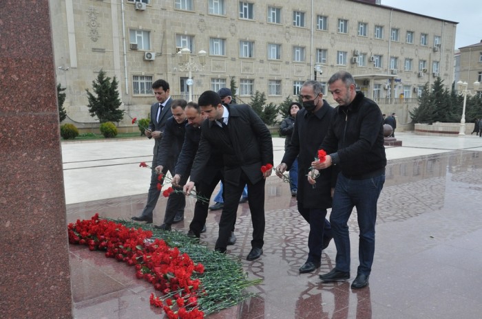 Qaradağda Heydər Əliyevin anım mərasimi keçirilib - FOTOLAR