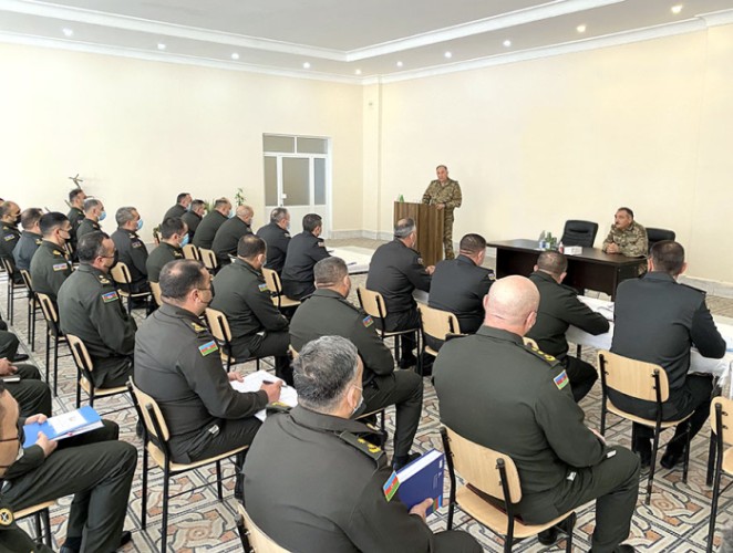 Baş Qərargah rəisi hərbçilərə tapşırıqlar verdi - FOTOLAR