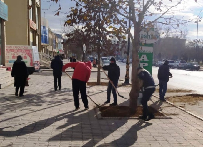 Gəncədə genişmiqyaslı təmir-bərpa və abadlıq işləri həyata keçirilir - FOTOLAR