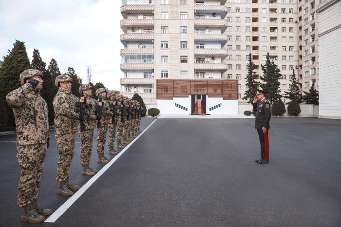 Vilayət Eyvazov Daxili Qoşunlarda müşavirə keçirdi (FOTO)