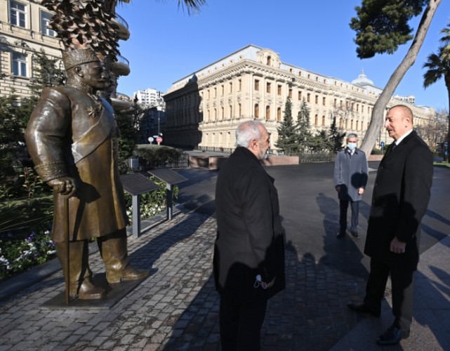 İlham Əliyev Tağıyevin abidəsinin açılışını etdi - YENİLƏNİB