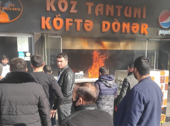 Bakıda dönərxanada YANĞIN