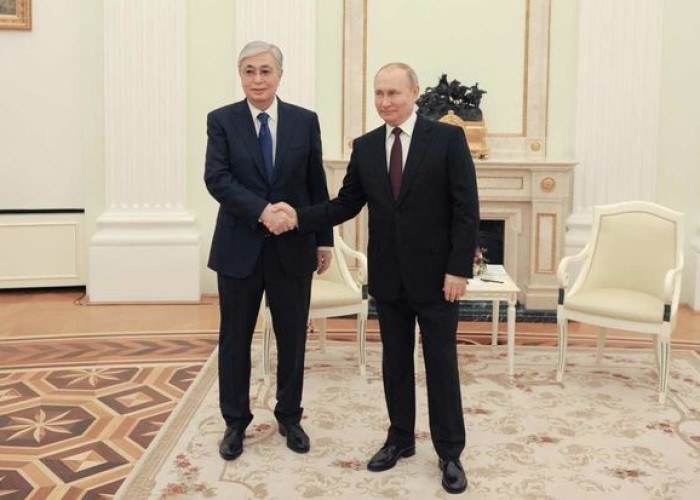 Putinlə Tokayev Moskvada danışıqlar aparıblar