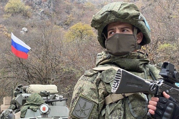 "Donbassa hücum Ukraynanın dağılmasına gətirib çıxaracaq"