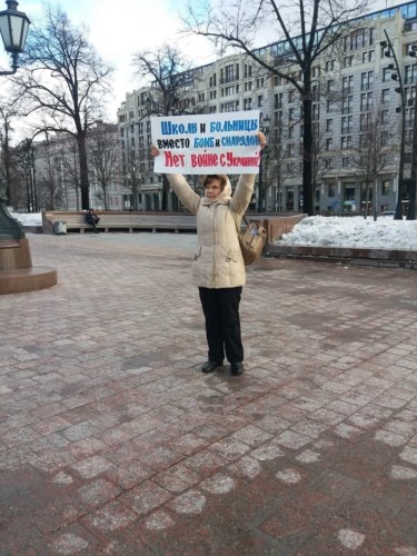 "Rusiya Ukraynaya toxunmasın!" - Moskvada ETİRAZ